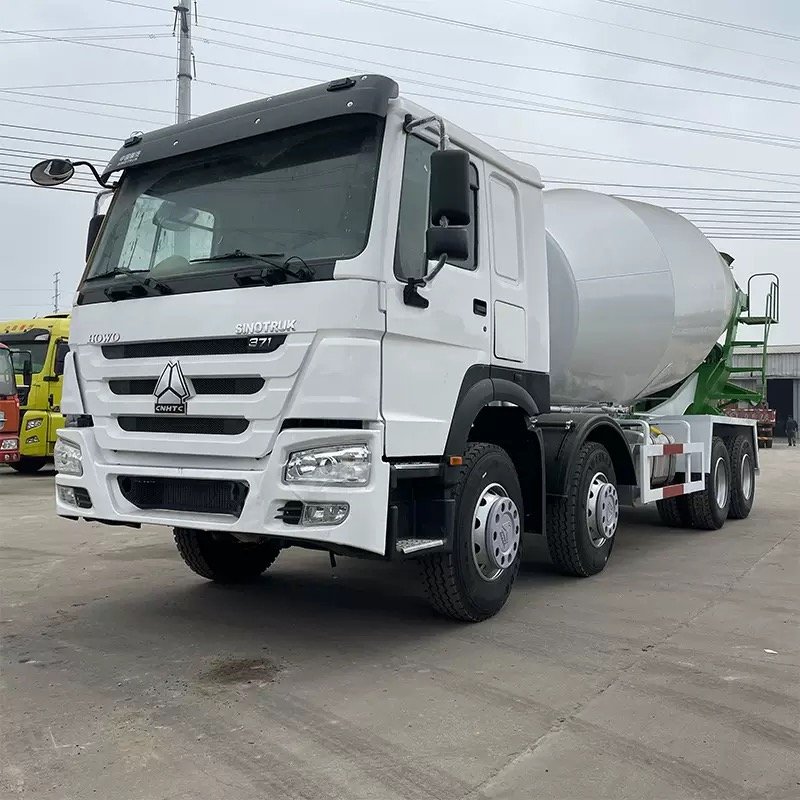 howo 371 8X4 concrete mixer truck.jpg